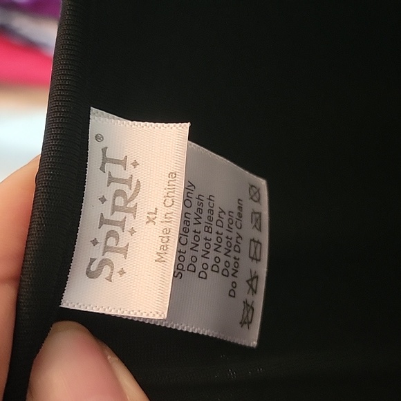 Sequined long sleeved/shorts romper - Picture 7 of 7